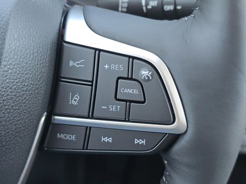 New 2026 Toyota Highlander Limited image 21