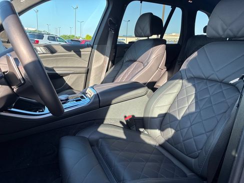 Used 2025 BMW X5 M60i w/ Climate Comfort Package AWD/4WD image 11