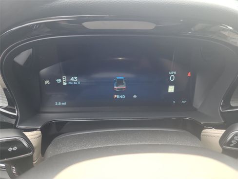 New 2026 Lincoln Corsair Premiere image 30