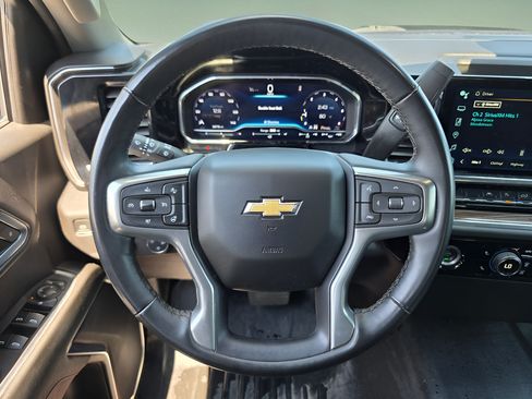 Used 2024 Chevrolet Silverado 1500 LT AWD/4WD image 22