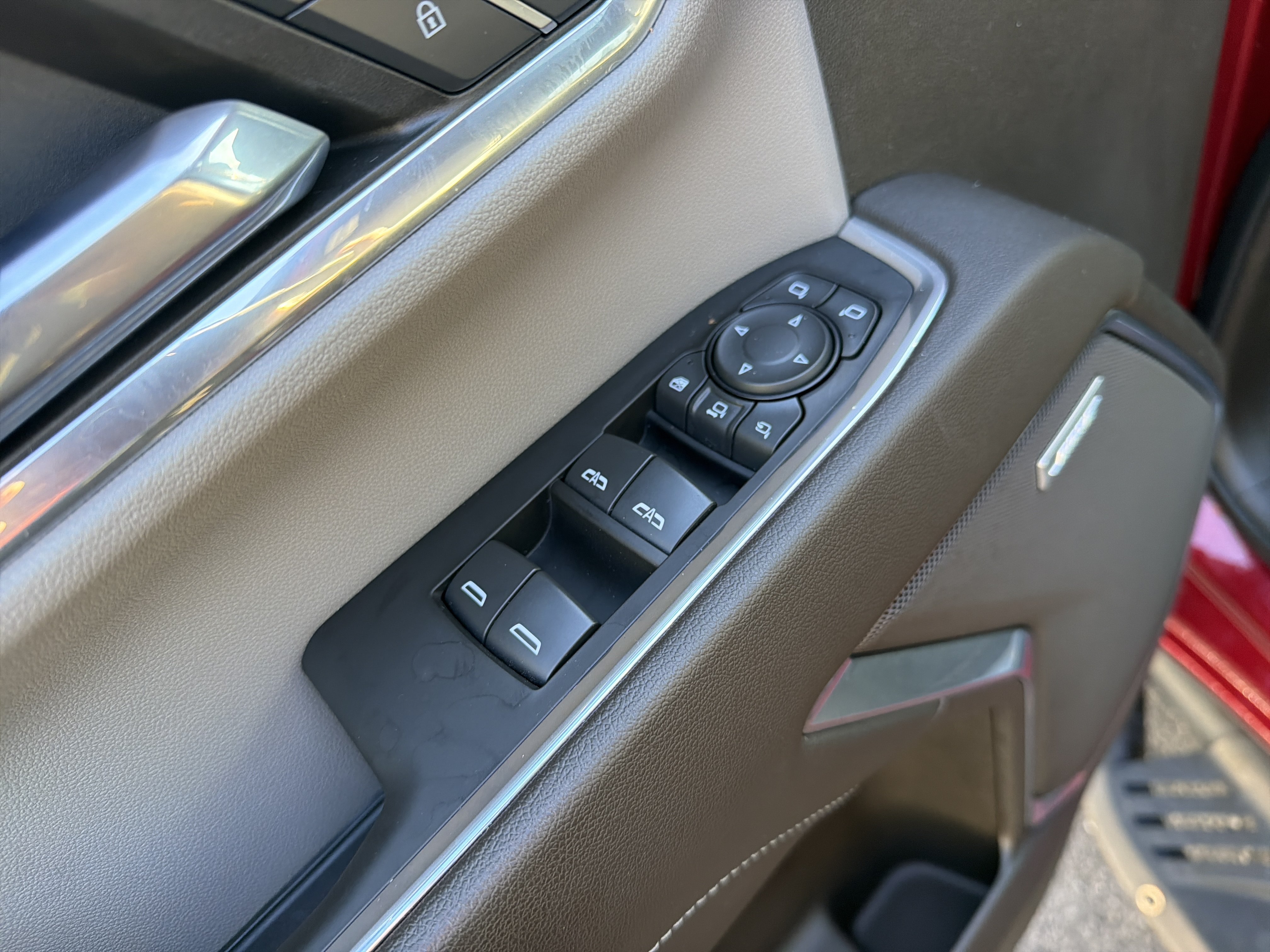 Used 2024 Chevrolet Silverado 2500 LTZ w/ LTZ Plus Package AWD/4WD image 15