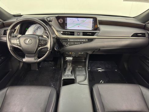 Used 2019 Lexus ES 300h image 12