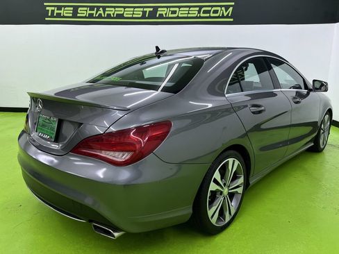 Used 2015 Mercedes-Benz CLA 250 image 9