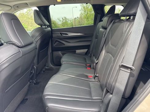 Used 2024 INFINITI QX60 Luxe image 15
