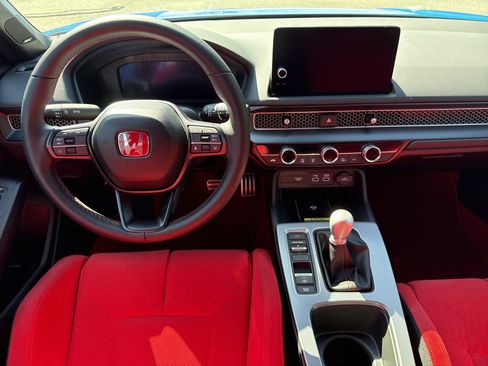 Used 2023 Honda Civic Type R image 4