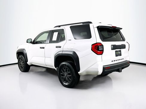 Used 2025 Toyota 4Runner SR5 AWD/4WD image 5