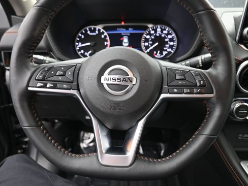 Used 2022 Nissan Sentra SR w/ Trunk Package image 21