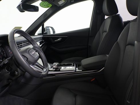 Used 2025 Audi Q7 3.0T Premium Plus w/ Premium Plus Package image 21