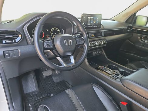 Certified 2025 Honda Pilot EX-L image 16