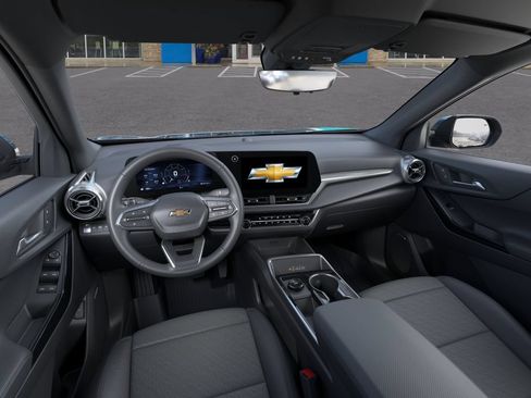 New 2026 Chevrolet Equinox LT w/ Convenience Package II AWD/4WD image 15