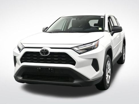 Used 2023 Toyota RAV4 LE AWD/4WD image 8