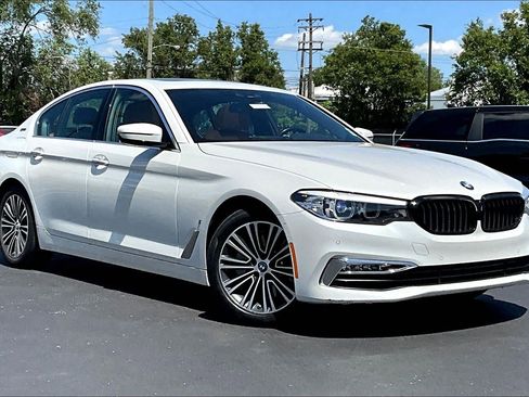 Used 2018 BMW 530e RWD image 2