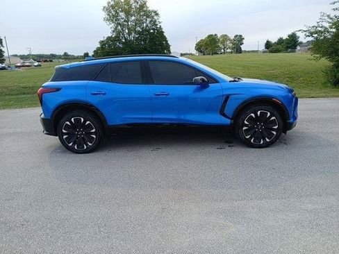 New 2025 Chevrolet Blazer EV RS image 6