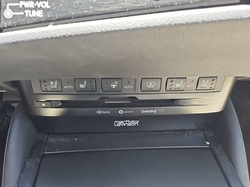 Used 2022 Lexus ES 300h w/ Accessory Package 2 FWD image 24