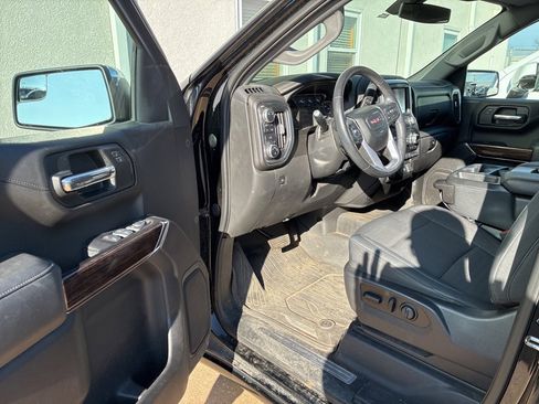 Used 2019 GMC Sierra 1500 SLE w/ SLE Value Package image 5