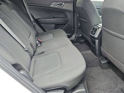 Used 2025 Kia Sportage LX FWD image 20