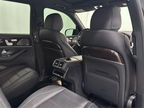 Used 2024 Mercedes-Benz GLS 450 4MATIC image 20