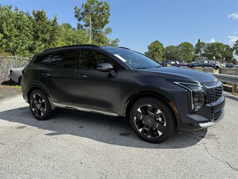 New 2026 Kia Sportage SX image 2