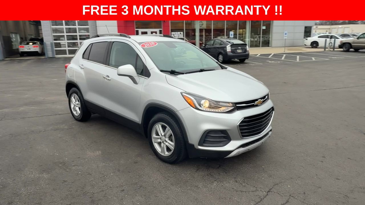 Used 2020 Chevrolet Trax LT w/ LT Convenience Package FWD image 2