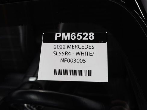 Used 2022 Mercedes-Benz SL 55 AMG 4MATIC w/ Driver Assistance Package image 44