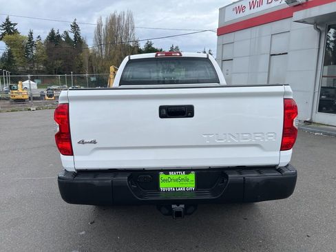 Used 2018 Toyota Tundra SR image 5