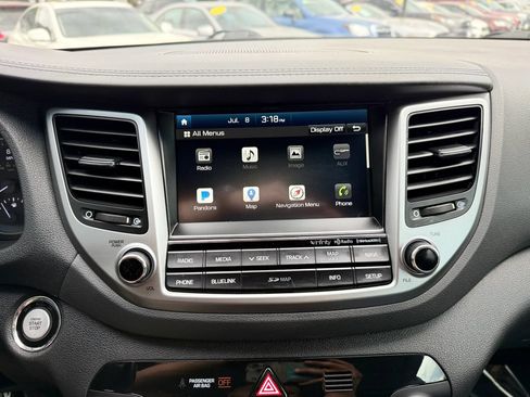 Used 2017 Hyundai Tucson Limited AWD/4WD image 34