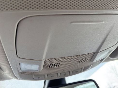 Used 2020 Ford Fusion SE image 30