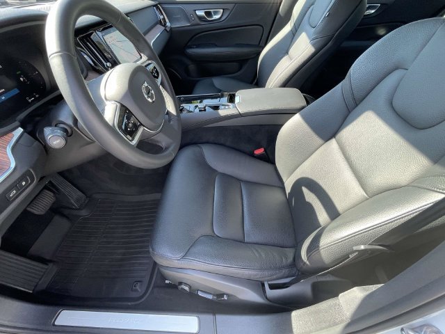 Used 2024 Volvo S60 T8 Plus w/ Climate Package AWD/4WD image 9