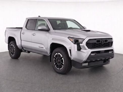 New 2026 Toyota Tacoma TRD Sport AWD/4WD image 2