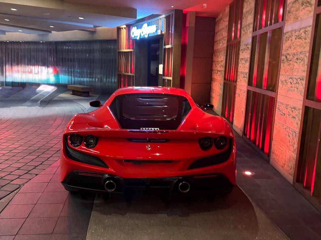 Used 2020 Ferrari F8 Tributo RWD image 6