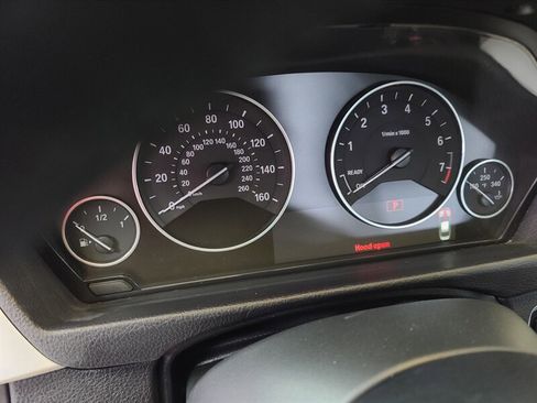 Used 2017 BMW 320i xDrive Sedan image 34