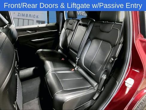 Used 2024 Jeep Grand Cherokee Limited w/ Luxury Tech Group II AWD/4WD image 23