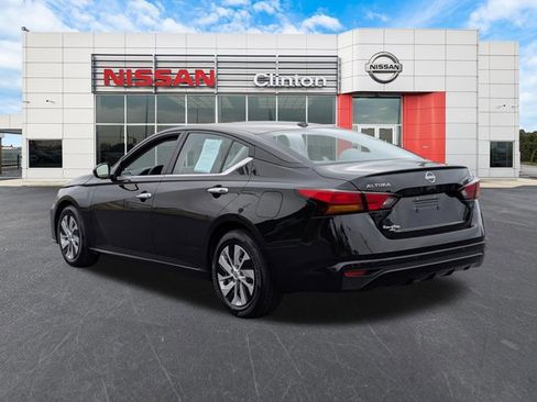 Certified 2025 Nissan Altima 2.5 S image 5