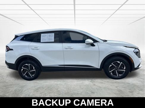 Used 2023 Kia Sportage LX image 4