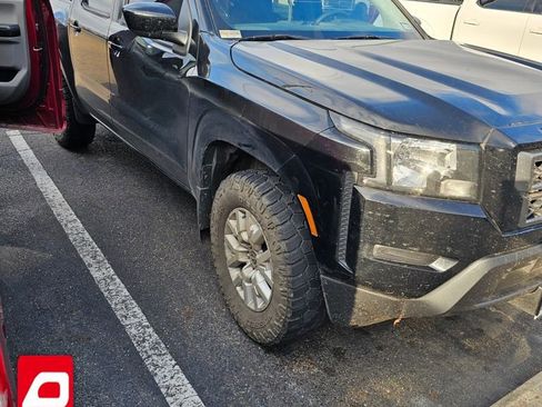 Used 2022 Nissan Frontier SV w/ Technology Package image 1