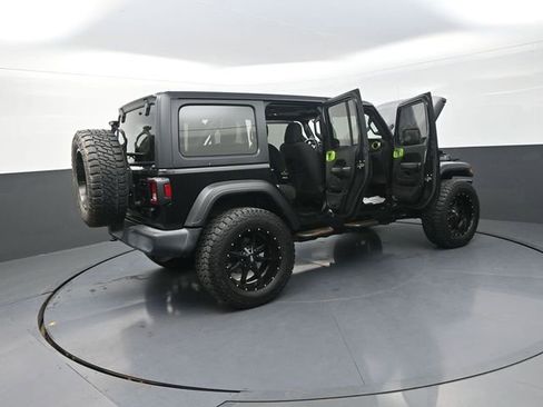 Used 2019 Jeep Wrangler Unlimited Sport S AWD/4WD image 35