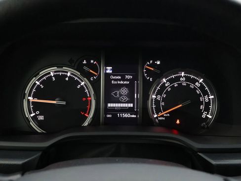 Used 2024 Toyota 4Runner TRD Off-Road Premium w/ Off Road Premium Plus Package AWD/4WD image 28