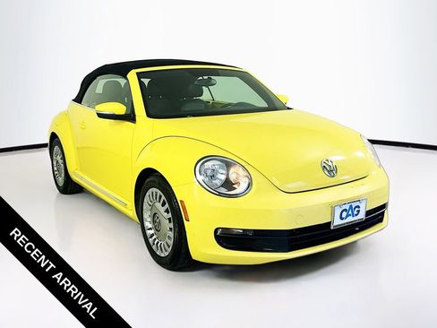 Used 2013 Volkswagen Beetle 2.5 FWD image 1