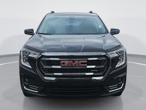 Certified 2024 GMC Terrain AT4 AWD/4WD image 10