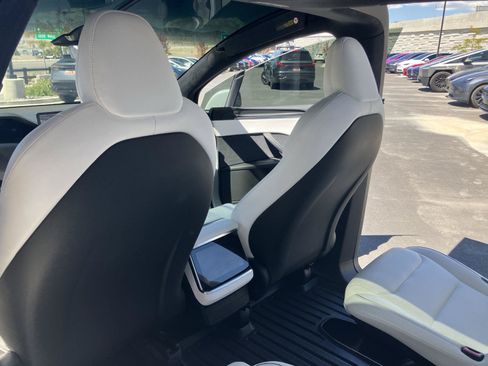 Used 2022 Tesla Model X Plaid AWD/4WD image 14