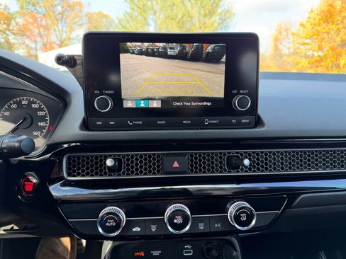 Used 2023 Honda Civic Sport image 12