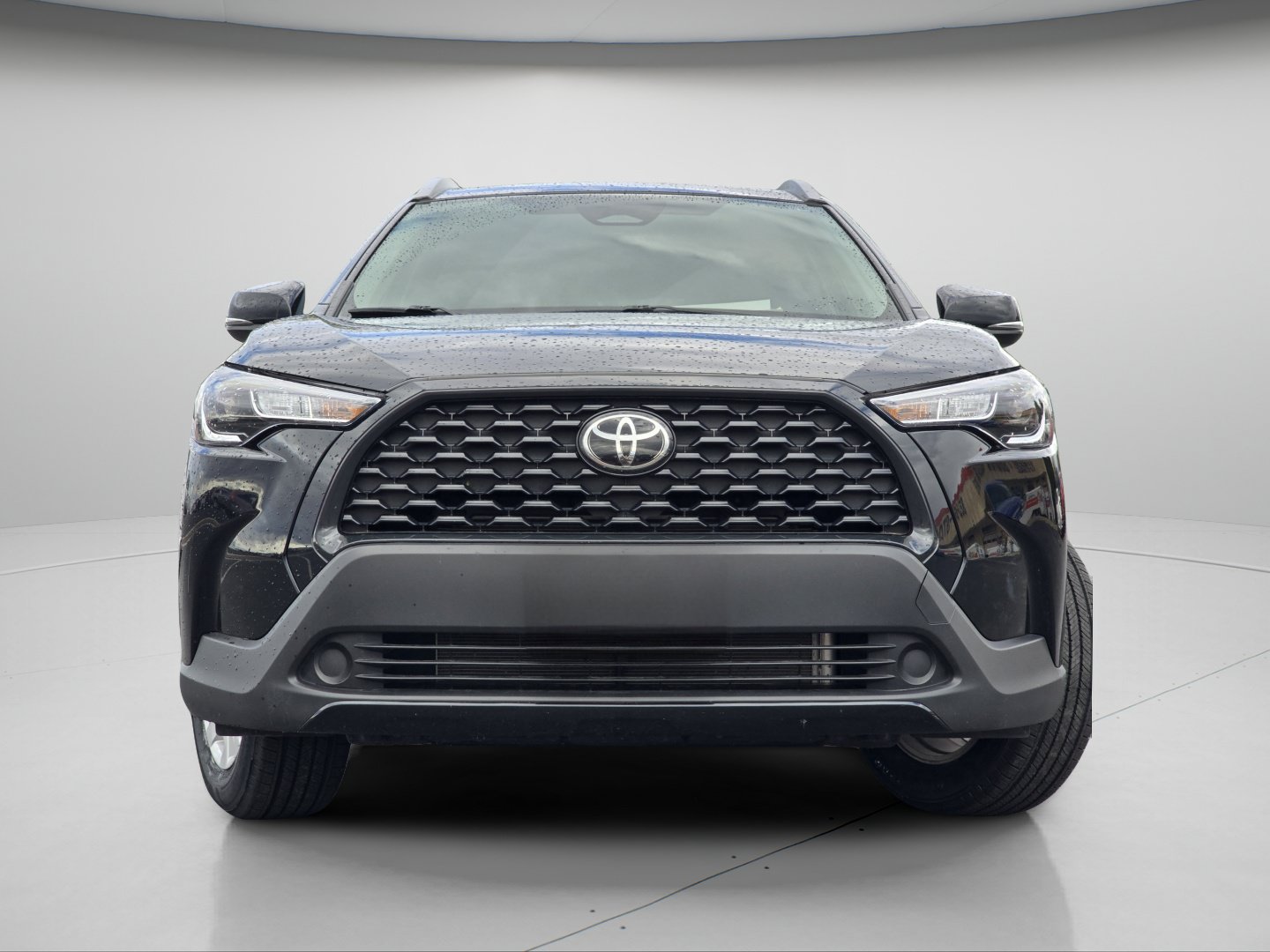 Certified 2024 Toyota Corolla Cross LE w/ Moonroof Package AWD/4WD image 3