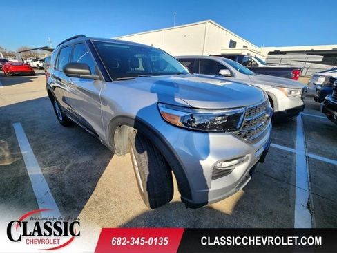 Used 2021 Ford Explorer XLT w/ Equipment Group 202A image 1