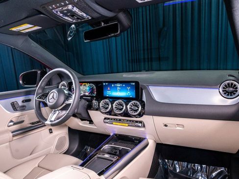 New 2026 Mercedes-Benz GLA 250 image 4