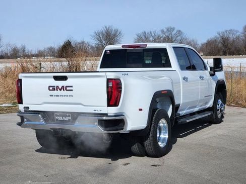 New 2026 GMC Sierra 3500 SLT w/ SLT Convenience Package image 3