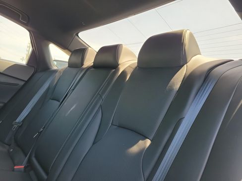 Used 2023 Honda Accord Sport image 14
