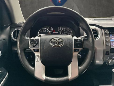 Used 2017 Toyota Tundra SR5 w/ SR5 Upgrade Package image 36