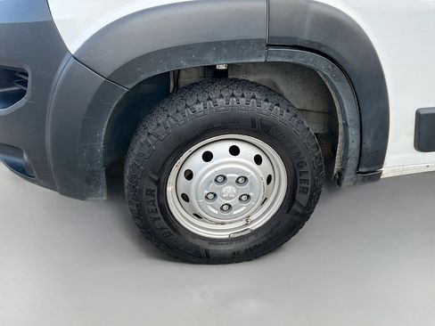 Used 2023 RAM ProMaster 2500 image 13