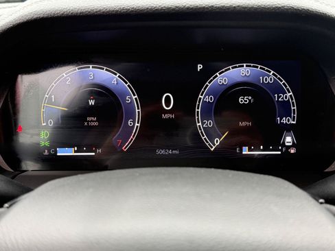 Used 2023 Jeep Grand Cherokee Limited AWD/4WD image 24