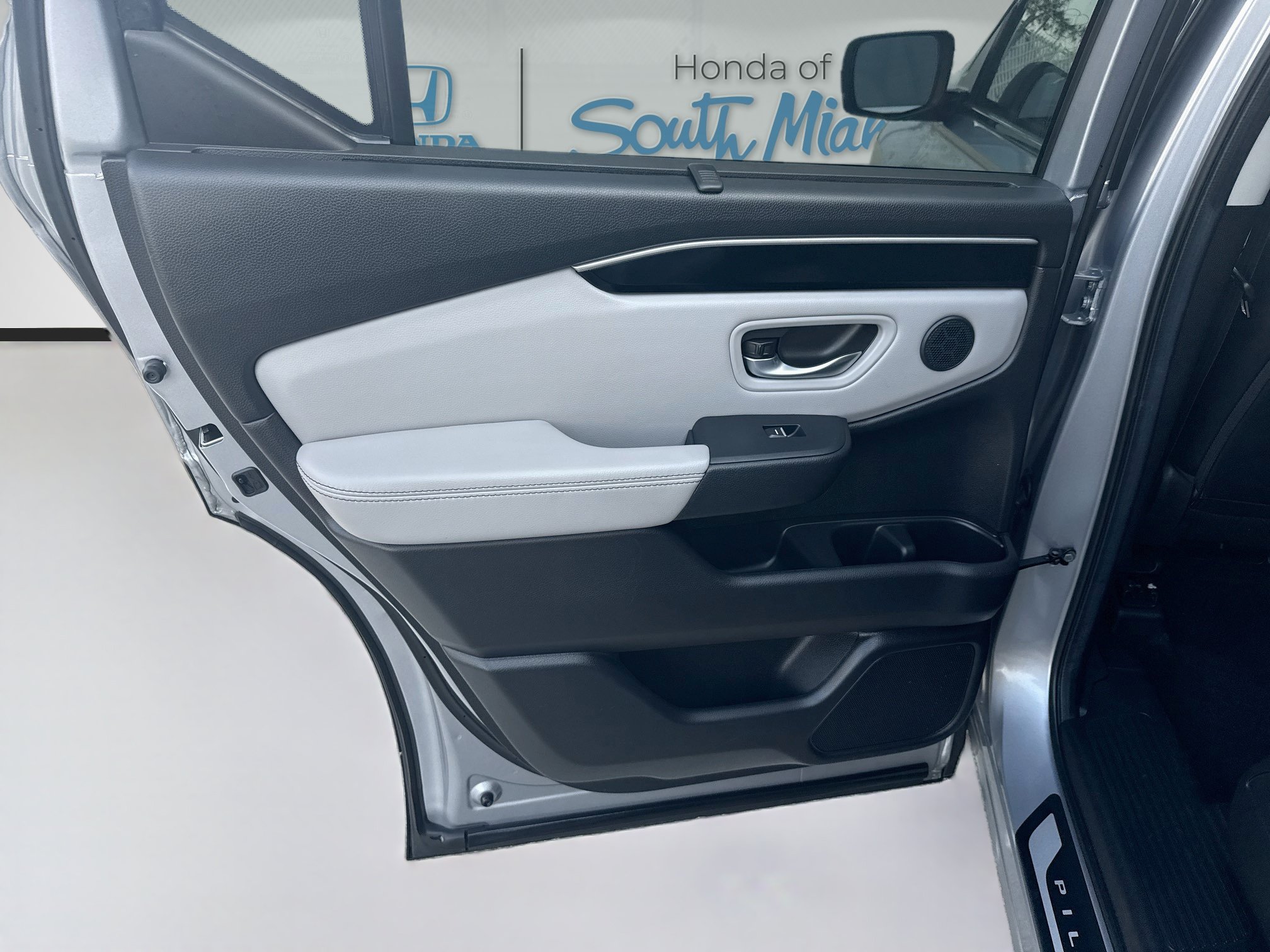 Certified 2024 Honda Pilot EX-L image 25